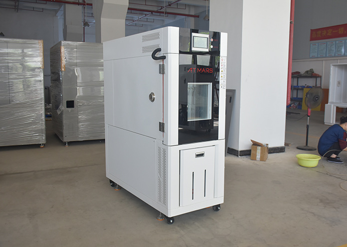 恒溫恒濕試驗箱出現凝露現象的解決措施(圖1) 恒溫恒濕試驗箱出現凝露現象的解決措施(圖1)